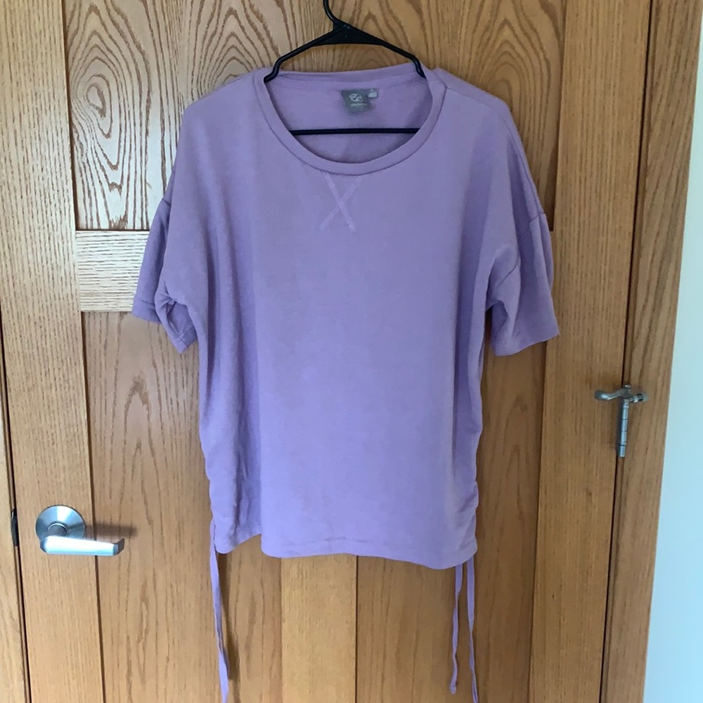 Daisy Fuentes Suze L Lilac Active Shirt with Scrunch on Sides